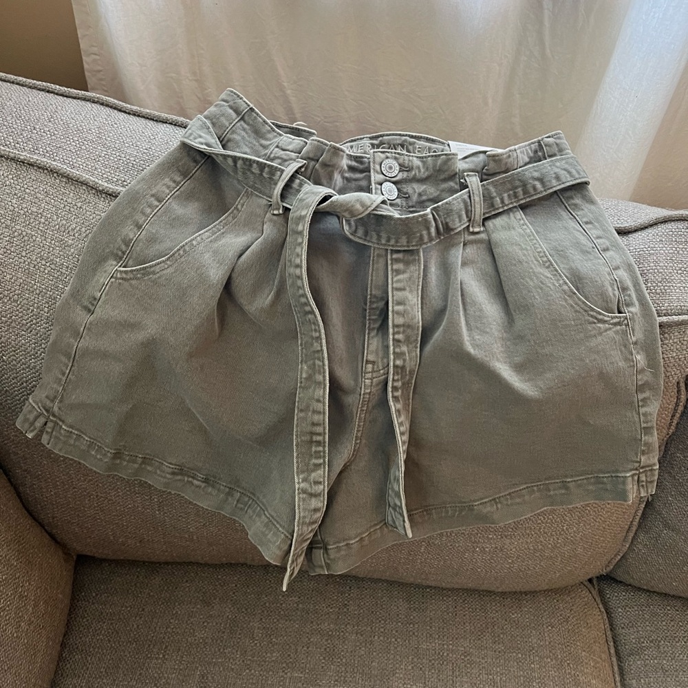 Stylish Green High-Waisted Shorts